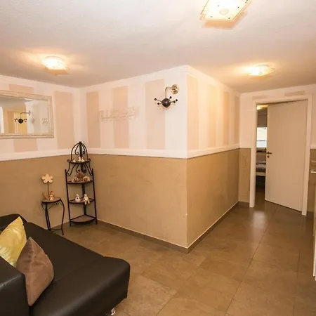 Celina - Panoramastall Rossberg Apartment