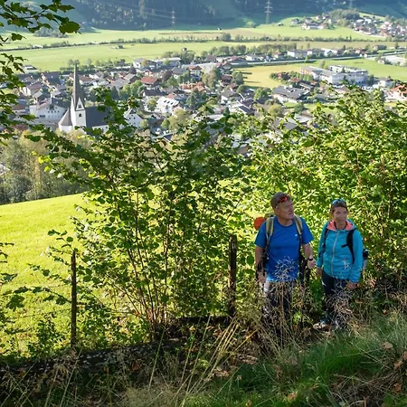 Celina - Panoramastall Rossberg * Neukirchen am Großvenediger