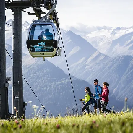 Celina - Panoramastall Rossberg * Neukirchen am Großvenediger