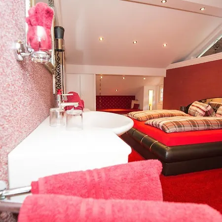 Celina - Panoramastall Rossberg Apartment Neukirchen am Grossvenediger