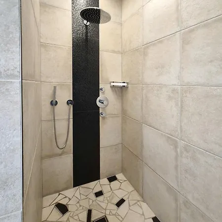 Celina - Panoramastall Roßberg *